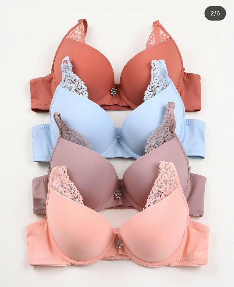 🌹 Pack of 2 Imported Elegant Lace Charm – Push-Up Bras 🌹